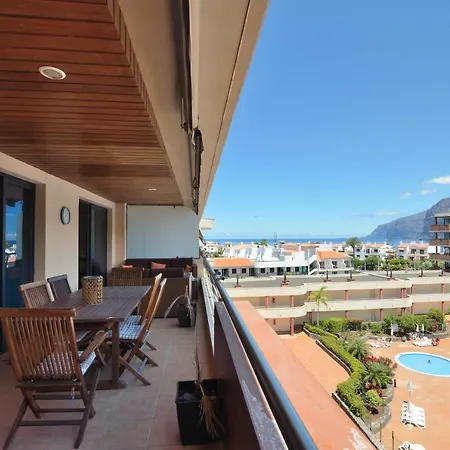 Balcon De Los Gigantes 2 *
